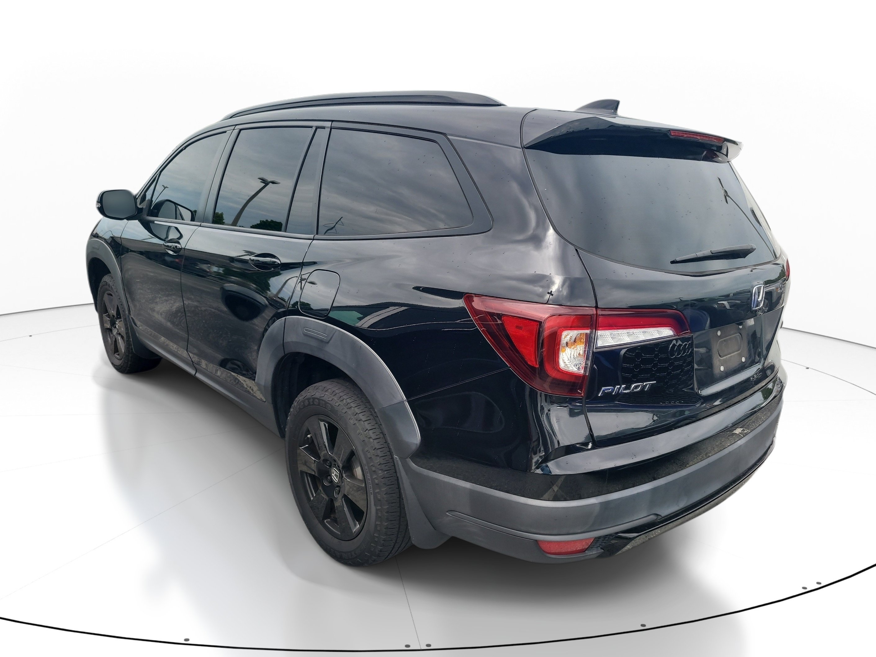 Used 2022 Honda Pilot TrailSport image 5