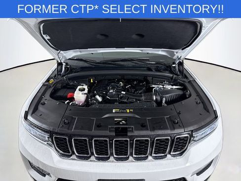 New 2025 Jeep Grand Cherokee Limited w/ Trailer Tow Package image 31