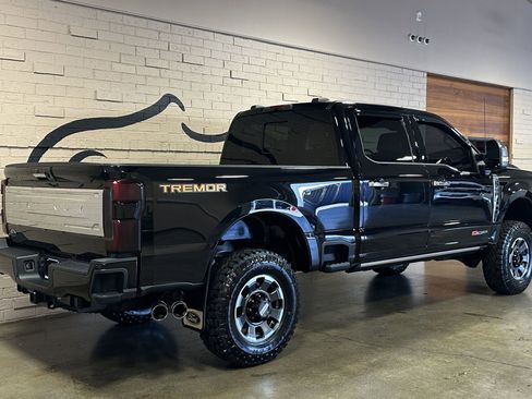 Used 2024 Ford F350 Platinum w/ Tremor Off-Road Package AWD/4WD image 3