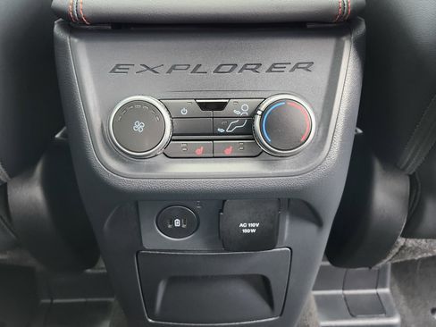 Used 2025 Ford Explorer ST w/ Sun And Sound Package image 24