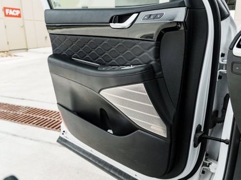 Used 2021 Hyundai Palisade Calligraphy image 19