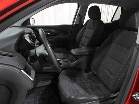 Used 2024 GMC Terrain SLE image 5