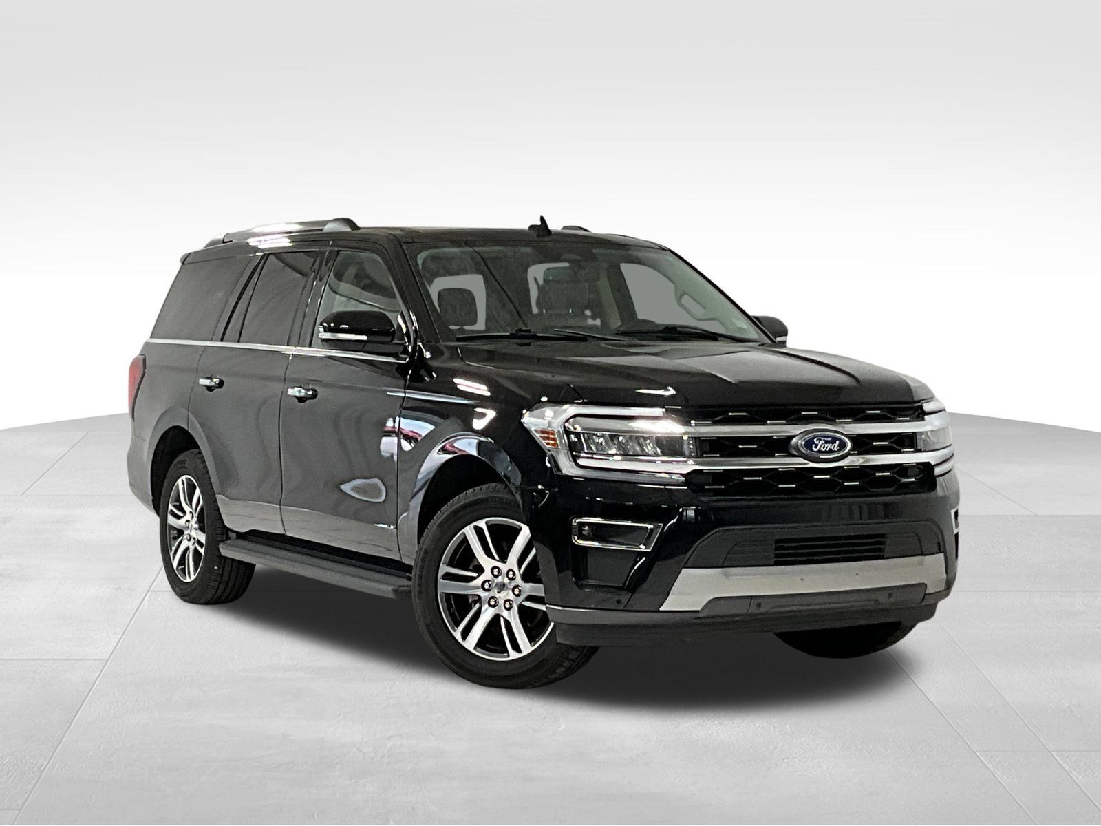Used 2024 Ford Expedition Limited AWD/4WD image 1