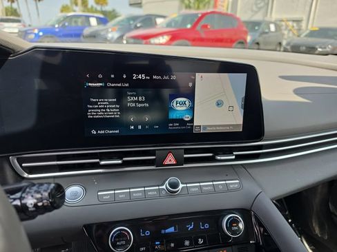 Used 2023 Hyundai Elantra SEL w/ Convenience Package FWD image 22