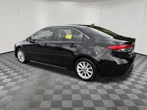 Used 2020 Toyota Corolla XLE FWD image 7