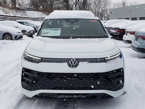 New 2026 Volkswagen Tiguan SE R-Line image 5