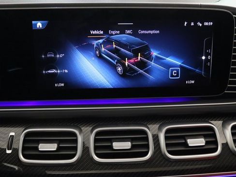 Used 2025 Mercedes-Benz GLE 63 AMG S w/ Driver Assistance Package image 28