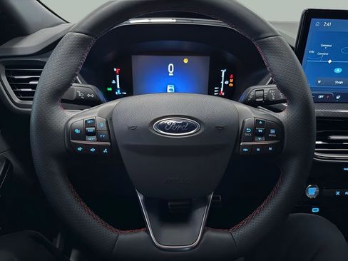 Used 2023 Ford Escape ST-Line w/ Tech Pack #1 AWD/4WD image 18