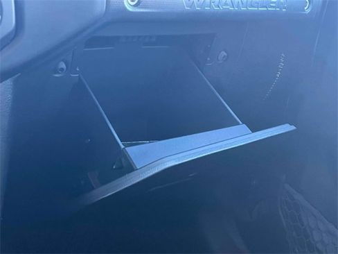 Used 2020 Jeep Wrangler Unlimited Sport S image 23