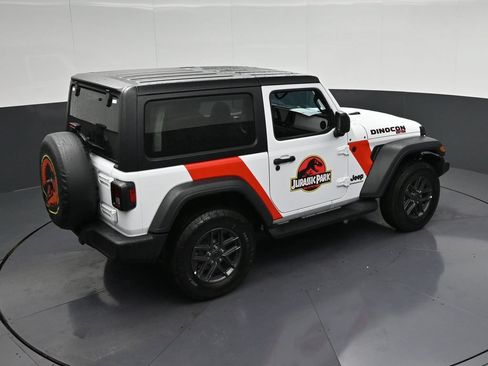 Used 2025 Jeep Wrangler Sport AWD/4WD image 20