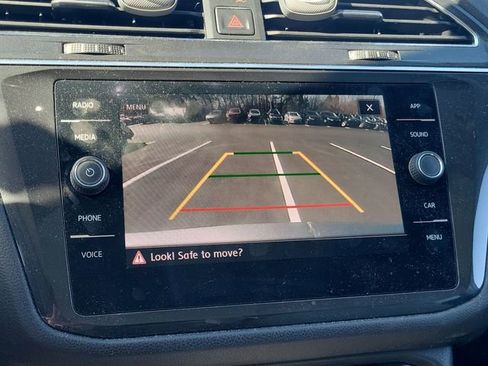 Used 2018 Volkswagen Tiguan SEL image 23