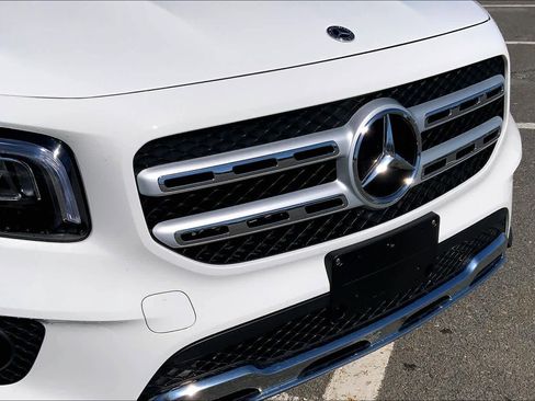 Certified 2022 Mercedes-Benz GLB 250 image 29