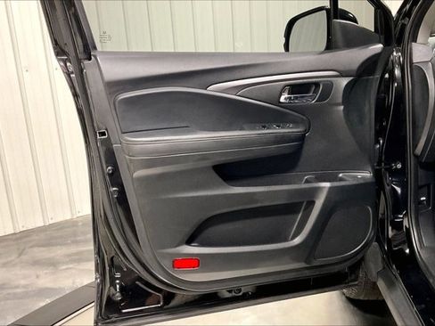 Used 2023 Honda Ridgeline Sport image 23