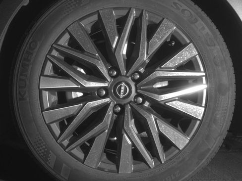 Used 2025 Nissan Altima 2.5 SV image 12