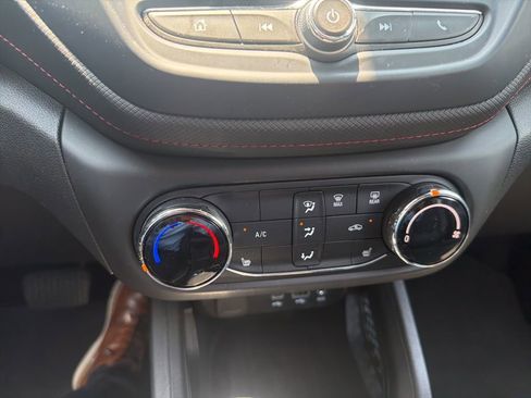 Used 2023 Chevrolet TrailBlazer RS AWD/4WD image 12