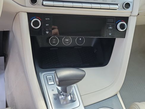Certified 2026 Genesis G70 2.5T Prestige RWD image 20