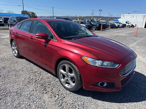 Used 2014 Ford Fusion SE w/ Equipment Group 201A image 4