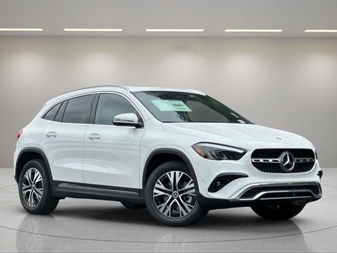 New 2025 Mercedes-Benz GLA 250 image 2
