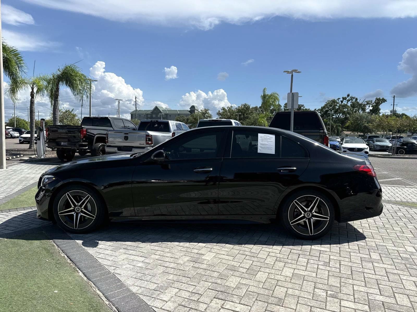 Used 2024 Mercedes-Benz C 300 4MATIC Sedan image 3