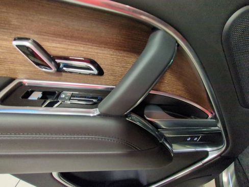 Used 2025 Land Rover Range Rover SE image 21