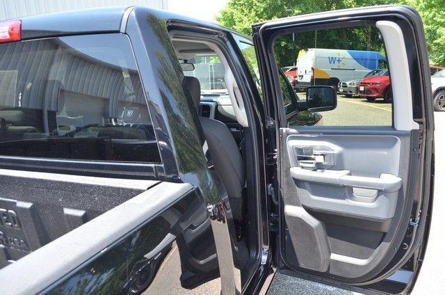 Used 2024 RAM 1500 Classic SLT AWD/4WD image 31