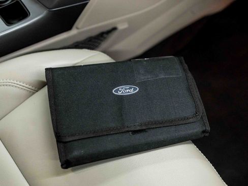 Used 2018 Ford C-MAX SE w/ Equipment Group 202A image 52