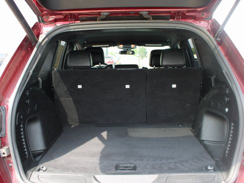 Used 2021 Jeep Grand Cherokee Laredo X image 7