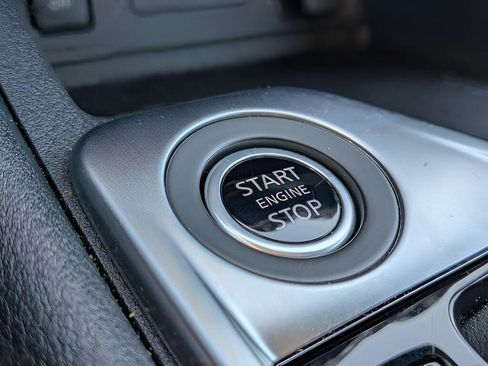 Certified 2025 Nissan Sentra SR FWD image 24