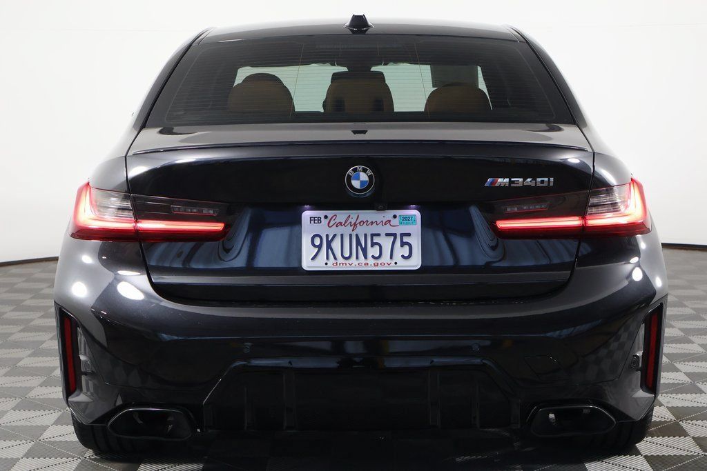 Used 2024 BMW M340i w/ Premium Package RWD image 5