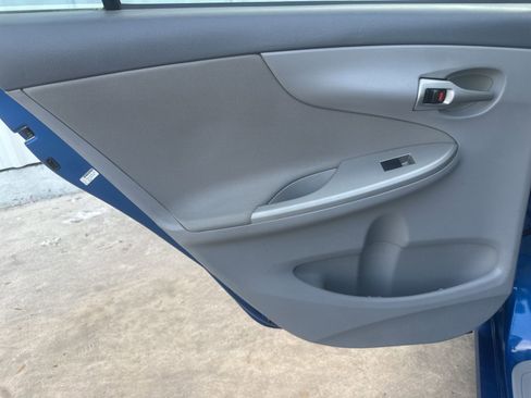 Used 2010 Toyota Corolla LE FWD image 14