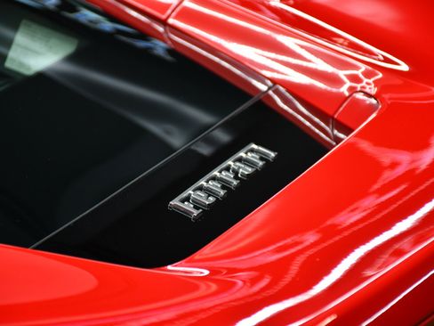 Used 2017 Ferrari 488 GTB image 17