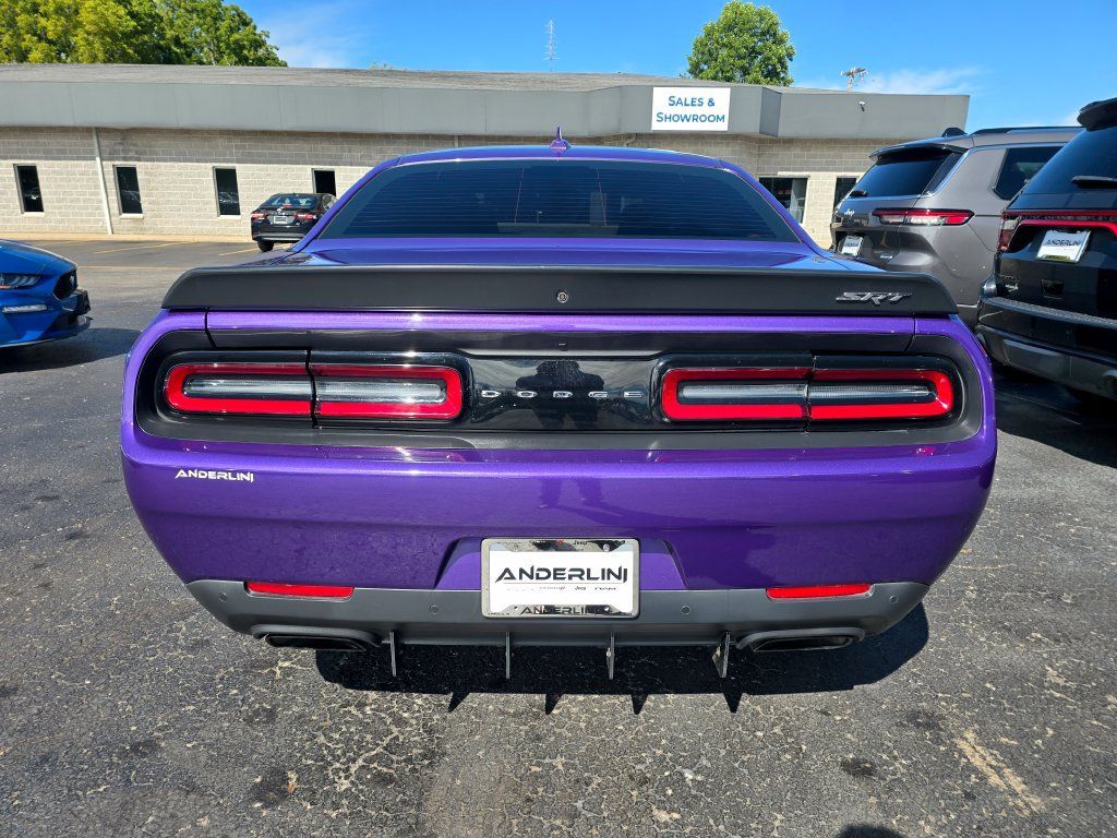 Used 2016 Dodge Challenger SRT Hellcat RWD image 6