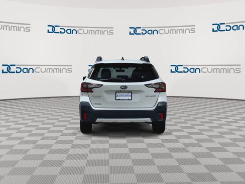 Used 2022 Subaru Outback Limited AWD/4WD image 7