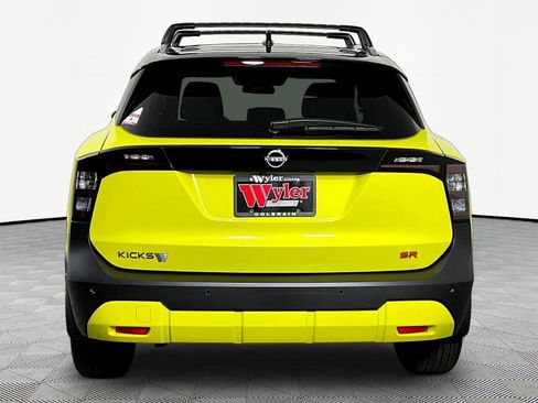 New 2026 Nissan Kicks SR w/ Cold Weather Package FWD image 5