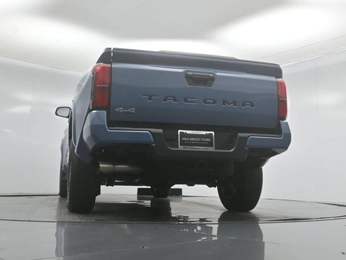 Used 2026 Toyota Tacoma SR5 AWD/4WD image 45
