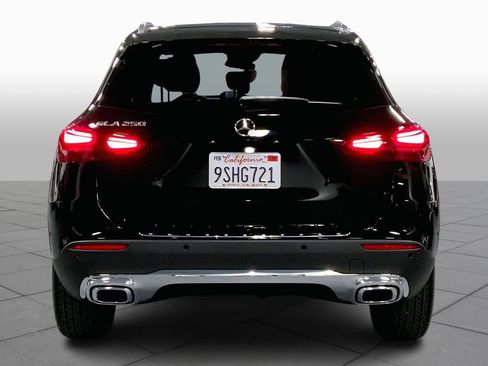 Used 2025 Mercedes-Benz GLA 250 image 4