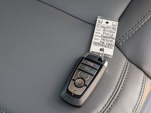 New 2026 Ford Expedition Active image 59