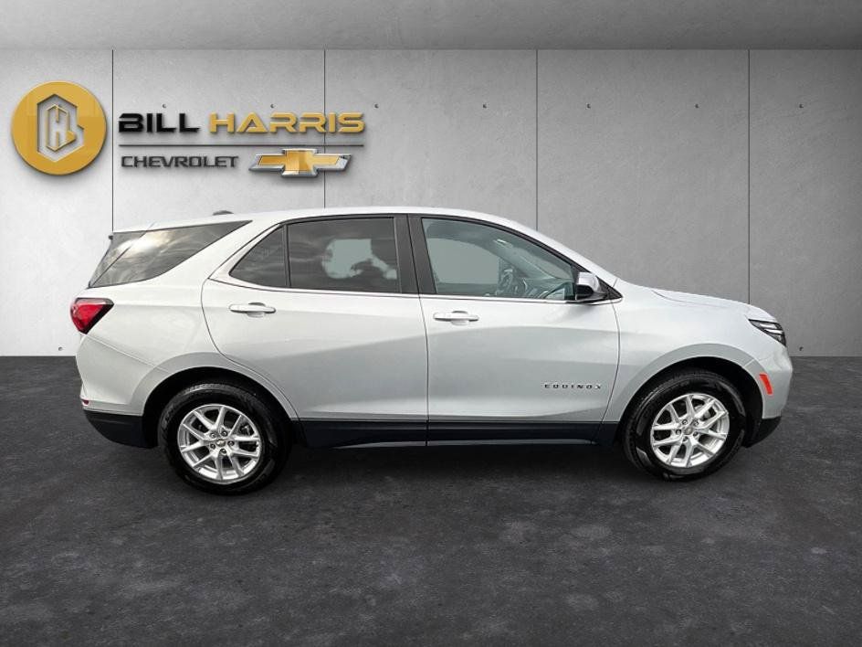 Used 2022 Chevrolet Equinox LT AWD/4WD image 10