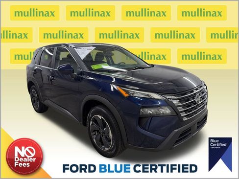Used 2024 Nissan Rogue SV FWD image 1