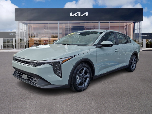 Used 2026 Kia K4 FWD image 3