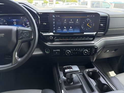 Used 2024 Chevrolet Silverado 1500 ZR2 AWD/4WD image 29