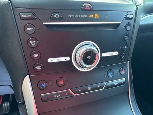 Used 2019 Ford Edge Titanium w/ Equipment Group 301A FWD image 27