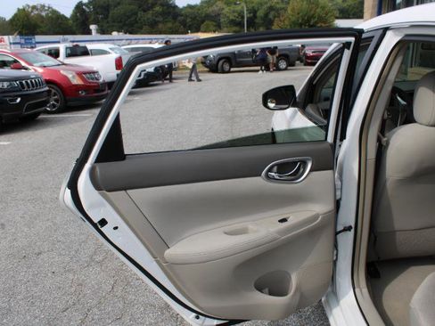 Used 2013 Nissan Sentra S image 20