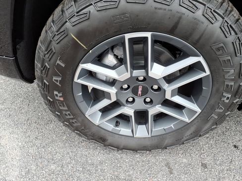 New 2026 GMC Terrain AT4 w/ Convenience Package III image 12