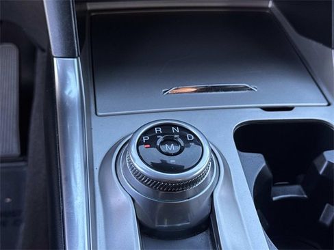 Used 2020 Ford Explorer XLT w/ Equipment Group 202A image 18