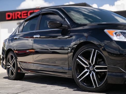 Used 2016 Honda Accord Sport image 2