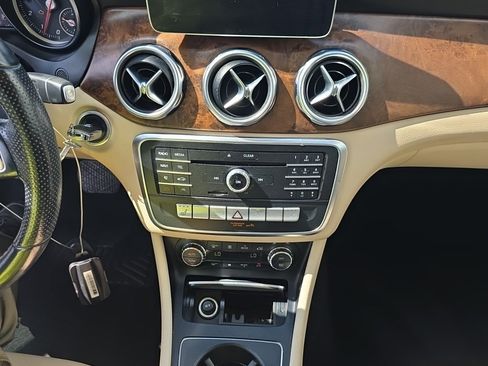 Used 2019 Mercedes-Benz GLA 250 w/ Convenience Package image 8