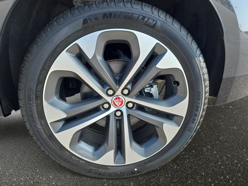 Certified 2023 Jaguar F-PACE S AWD/4WD image 34