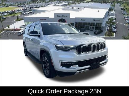 Certified 2024 Jeep Wagoneer L Series III w/ Flexible Seating Group AWD/4WD image 3