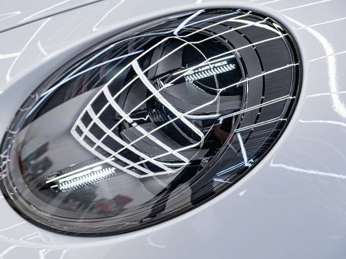 Used 2026 Porsche 911 GT3 RWD image 8